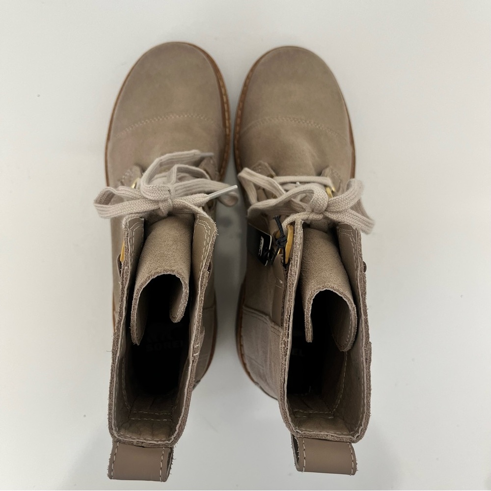 Sorel Joan Now Lace-Up Boots Tan Suede Waterproof Lug Sole Size 10 NWOB - Picture 8 of 13